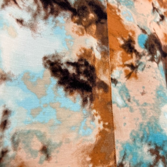 LOGO by Lori Goldstein Tie-Dye Short Sleeve Top - Brown and Blue - Picture 5 of 8